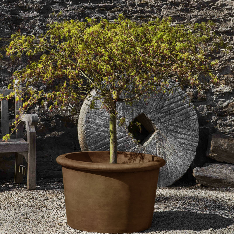 Palo Alto Handmade Planter, Pietra Vecchia, 20" H x 32" W x 32" D