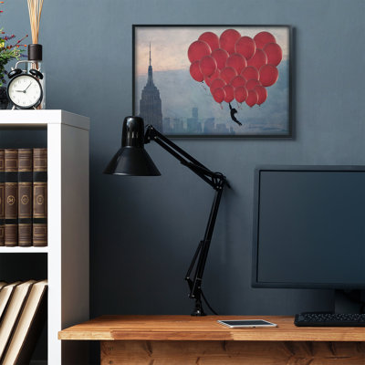«Cityscape Girl Ballons Abstract Modern Collage Design» par Ashley Davis - reproduction de photo