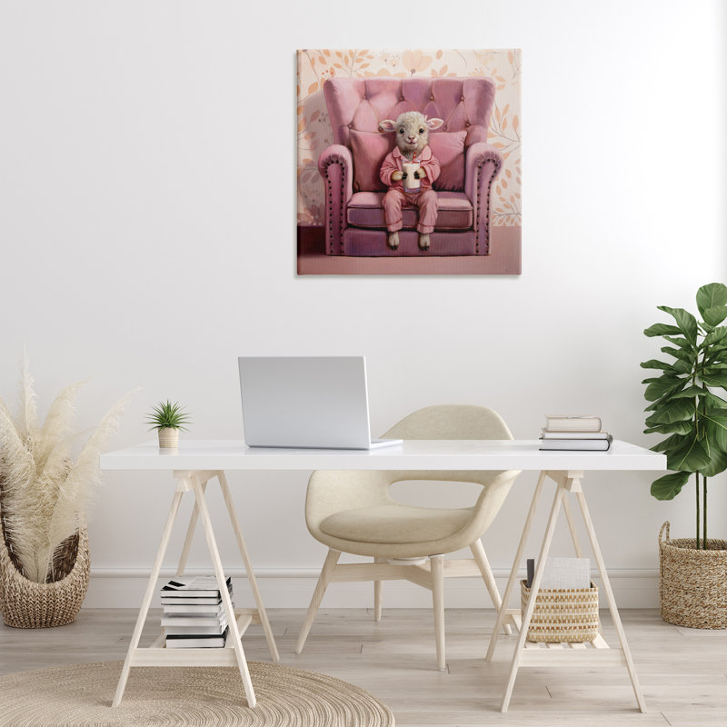 «Baby Cow in Pink Chair» par Lucia Heffernan, H 36 po x l 36 po x P 1,5 po