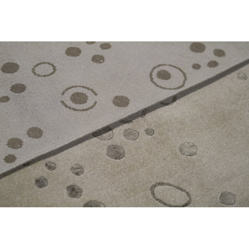 Tapis beige noué à la main de haute qualité
