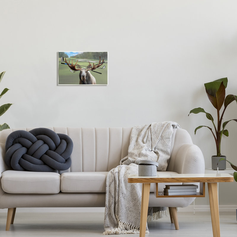Drôle de bâtons de golf avec orignaux sur toile flottante par Elizabeth Medley, H 10 po x l 15 po x P 0,5 po, Bois