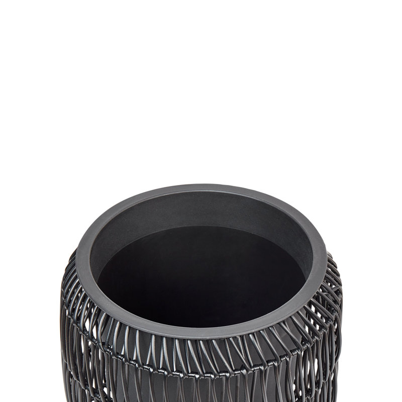 Amariana Handmade Pot Planter, Black