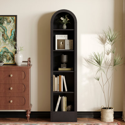 Petite bibliothèque cintrée de 170 cm de haut, style moderne du milieu du siècle, à 5 niveaux, avec tablette ouverte pour la salle à manger, le salon ou la chambre, noire.