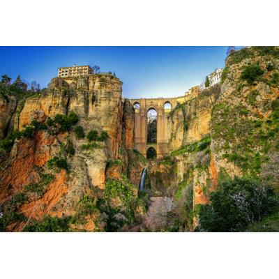 Le village de Ronda par Remedios - photographie sur toile tendue