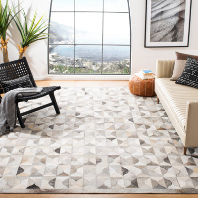 Tapis géométrique en cuir tissé à la main Wylie Studio