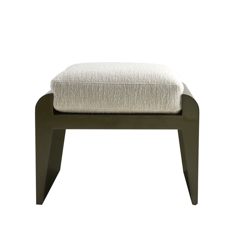 Alanna Ottoman, Moss