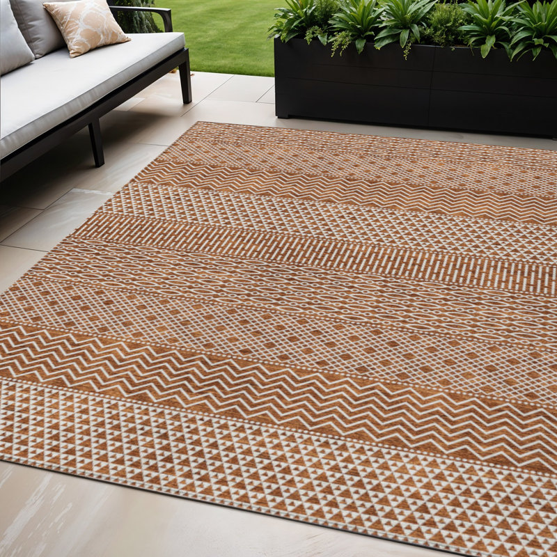 Tapis intérieur lavable à chevrons orange et ivoire 5 pi x 8 pi