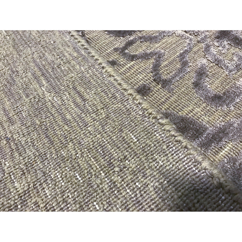 Tapis doré de haute qualité noué à la main