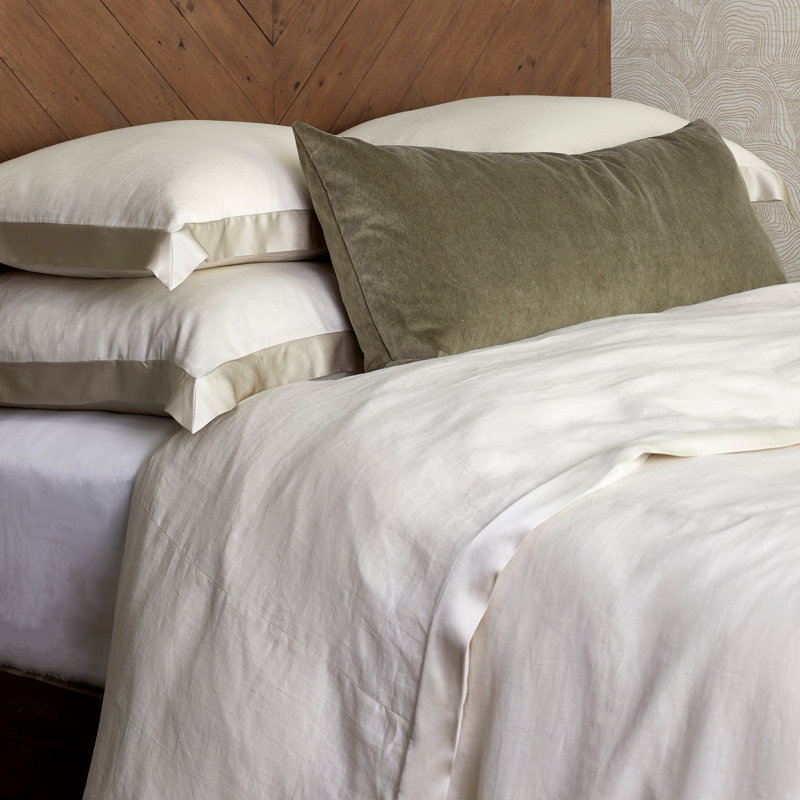 The Met X Ann Gish Lovers Kimono Linen Bedding, Silver, King