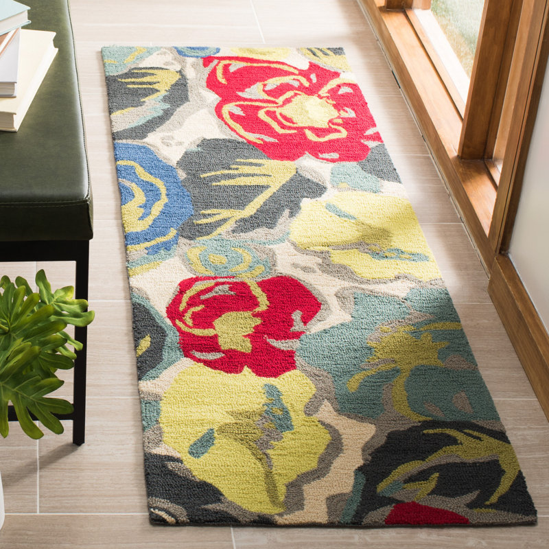 Doyle Hand Hooked Performance Floral Rug, Runner 2' x 6'