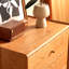 Commode d'appoint simple de style antique