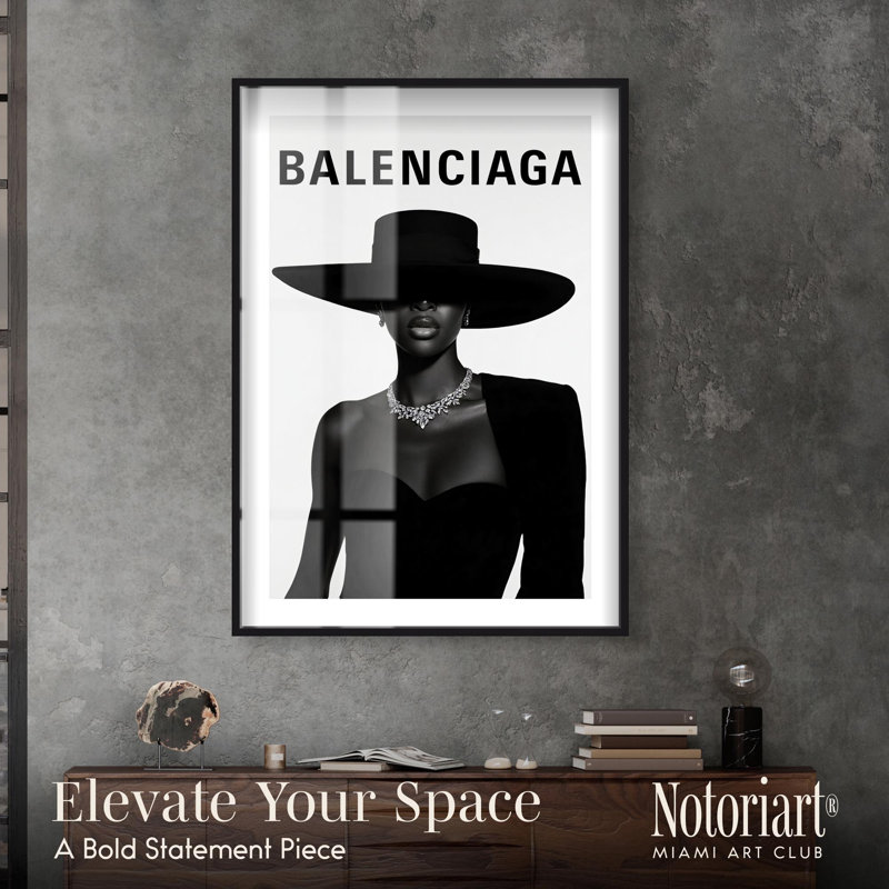 Designer Shadowbox Print par Notoriart, H 55 po x l 37 po, Noir