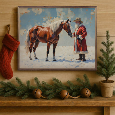Père Noël dans un champ avec cheval