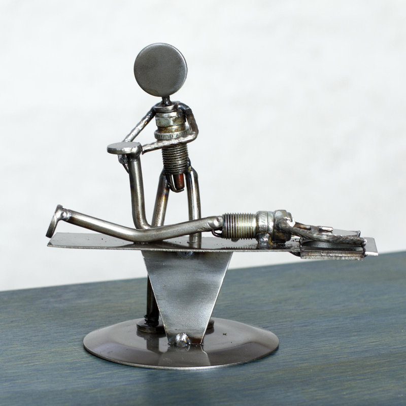 Figurine chiropractic Fricke