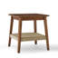 Table d'appoint de style Mid-Century avec tablette en rotin tissé, finition noyer foncé, parfaite pour le salon et la chambre à coucher