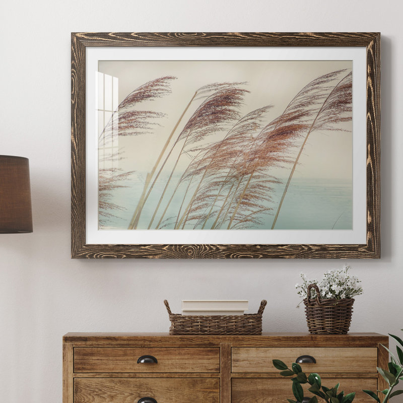 Windy II par J Paul - reproduction de photo sur papier encadrée, H 37,5 po x l 27,5 po x P 1,5 po, Noyer