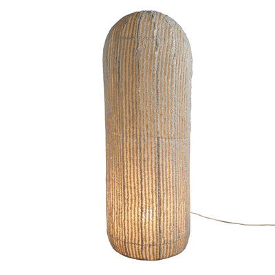 Ce luminaire suspendu en coton rayé apporte un look doux et texturé avec une touche de charme moderne. L'abat-jour en tissu diffuse doucement la lumière, créant une atmosphère chaleureuse et confortable. Son motif à rayures subtiles ajoute un intérêt visuel sans surcharger l'espace. Idéal