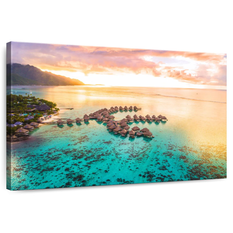 Lilie Moorea Floating Bungalows