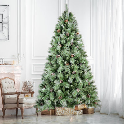 Arbre de Noël artificiel 8 pi pin de Caroline, arbres de Noël à charnières non éclairés de qualité supérieure avec 1858 branches, 102 pommes de pin, support en métal pliable pour la maison, le bureau et les fêtes