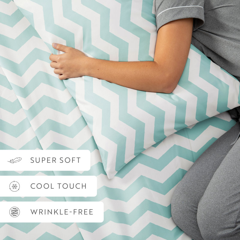 Simply Soft™ Arrow Pattern Microfiber Sheet Set, Queen Sheet Set + Fitted Sheet + 2 Pillowcases, Turquoise