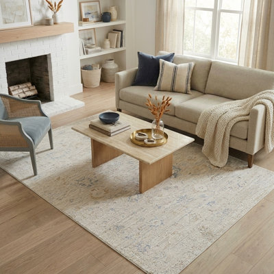 Tapis d'intérieur tissé à la machine en filigrane floral beige / ivoire Melby