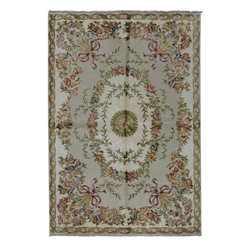 Hand Knotted Area Rug in Gray And Ivory