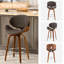 Tabouret de bar pivotant de 26 po (ensemble de 2), tabourets de bar de style Mid-Century moderne avec repose-pieds revêtu de similicuir-727525510