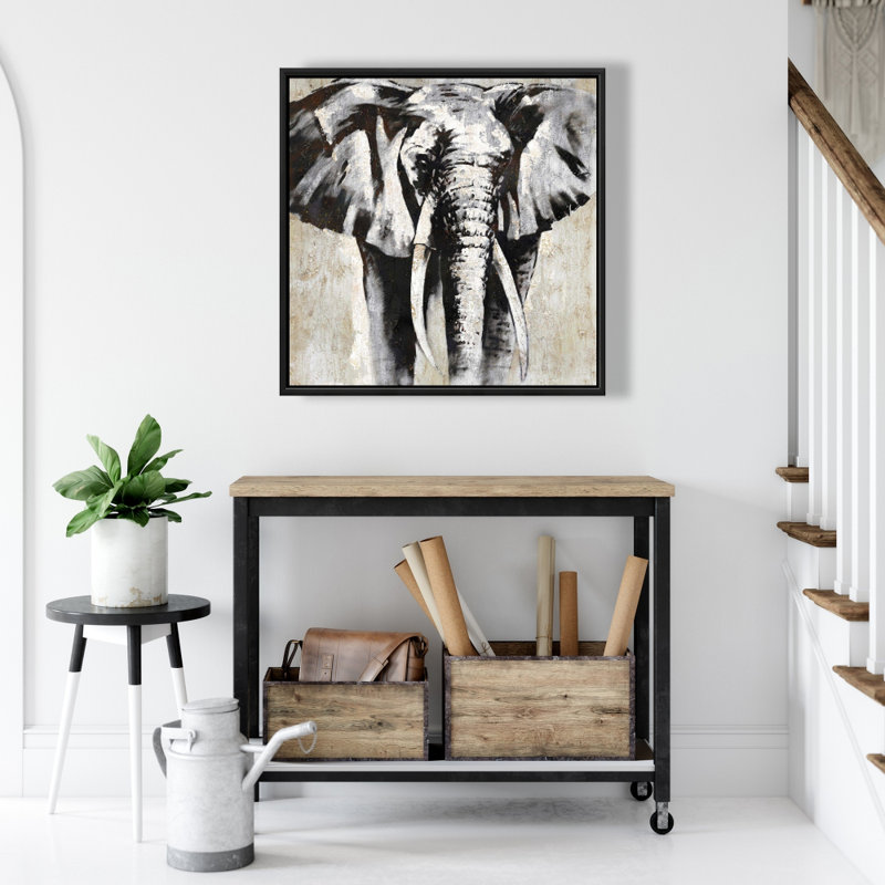 " Grayscale Elephant "