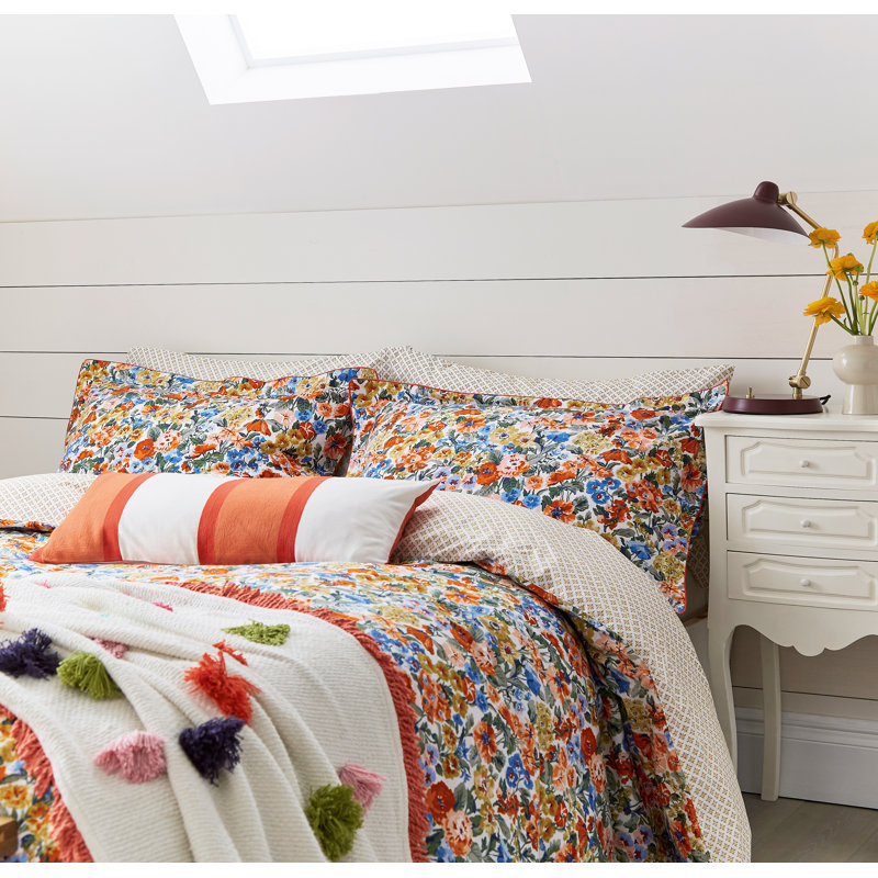 Multicolour 180 TC Duvet Cover Set, Kingsize - 2 Standard Pillowcases
