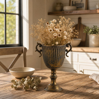 Vase piédestal en fer Vintage