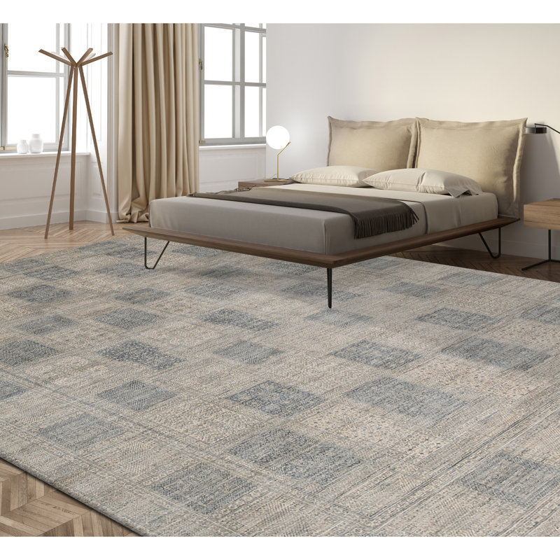 Signature Wool Oriental Area Rug