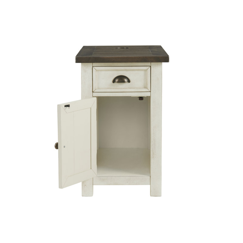 Table de bout Balsam en bois massif de 25 po de hauteur avec rangement et prises intégrées, Brun / blanc crème