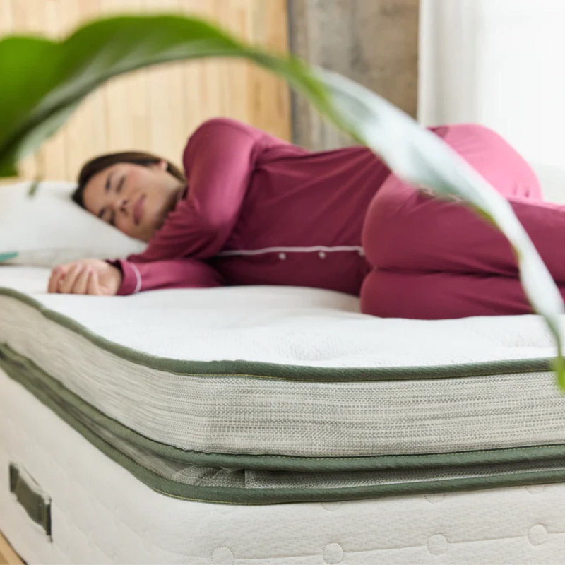  Matelas vert, Lit double