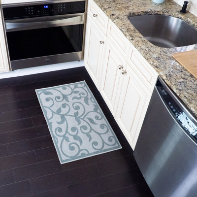 Beyla Cotton Floral Indoor Rug