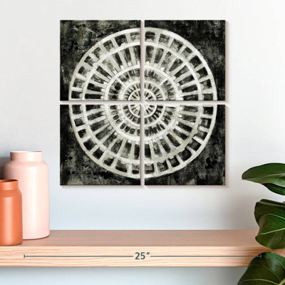 Avery Black Textured Medallion