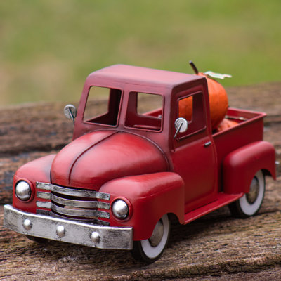 Petite camionnette en fer multi-saisonnière