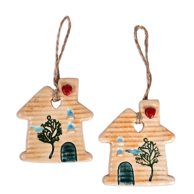 Une paire de décorations de Noël en céramique fabriquées à la main Allium Way® (paire)