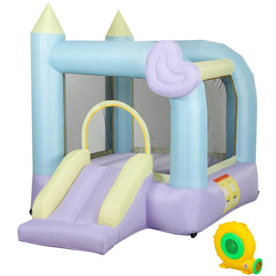 Tissu gonflable gonflable avec glissade, tissu multicolore 840D et 420D, deux zones de saut, mains courantes, murs à mailles élevées, six piquets de sol, configuration 2 minutes multicolore pour les jeunes, aire de jeu spacieuse deux