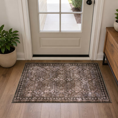 Tapis persan brun clair antidérapant à envers lavable en machine