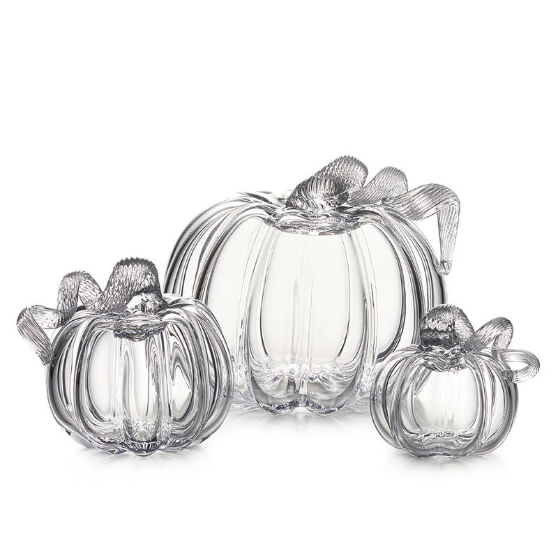 Pumpkin with a Twist, 8.75" H x 9.25" W x 9.25" D