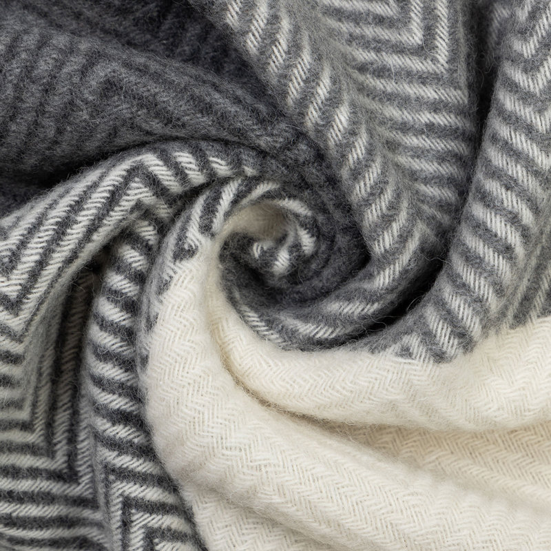 Merino Wool Blanket Gurekam, White/Gray