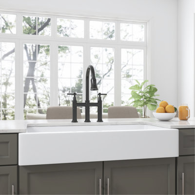 Matte Black Kitchen Tap With Pull-Down Spray - Accurate Control Of Flow And Temperature, 360-Degree Rotating Nozzle, Brass Bridge Style Faucet Precise Water & Temperature Control, Rotatable Solid