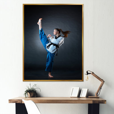 " Karate Kick Black Belt "
