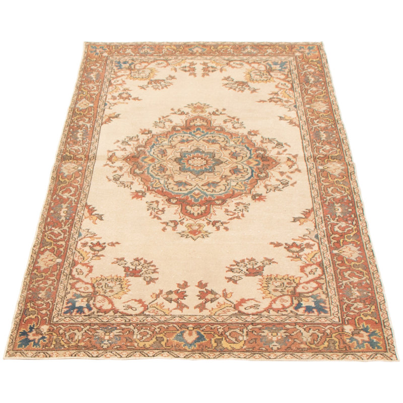 Tapis crème rétro Vincente 3 pi 10 po x 6 pi 10 po