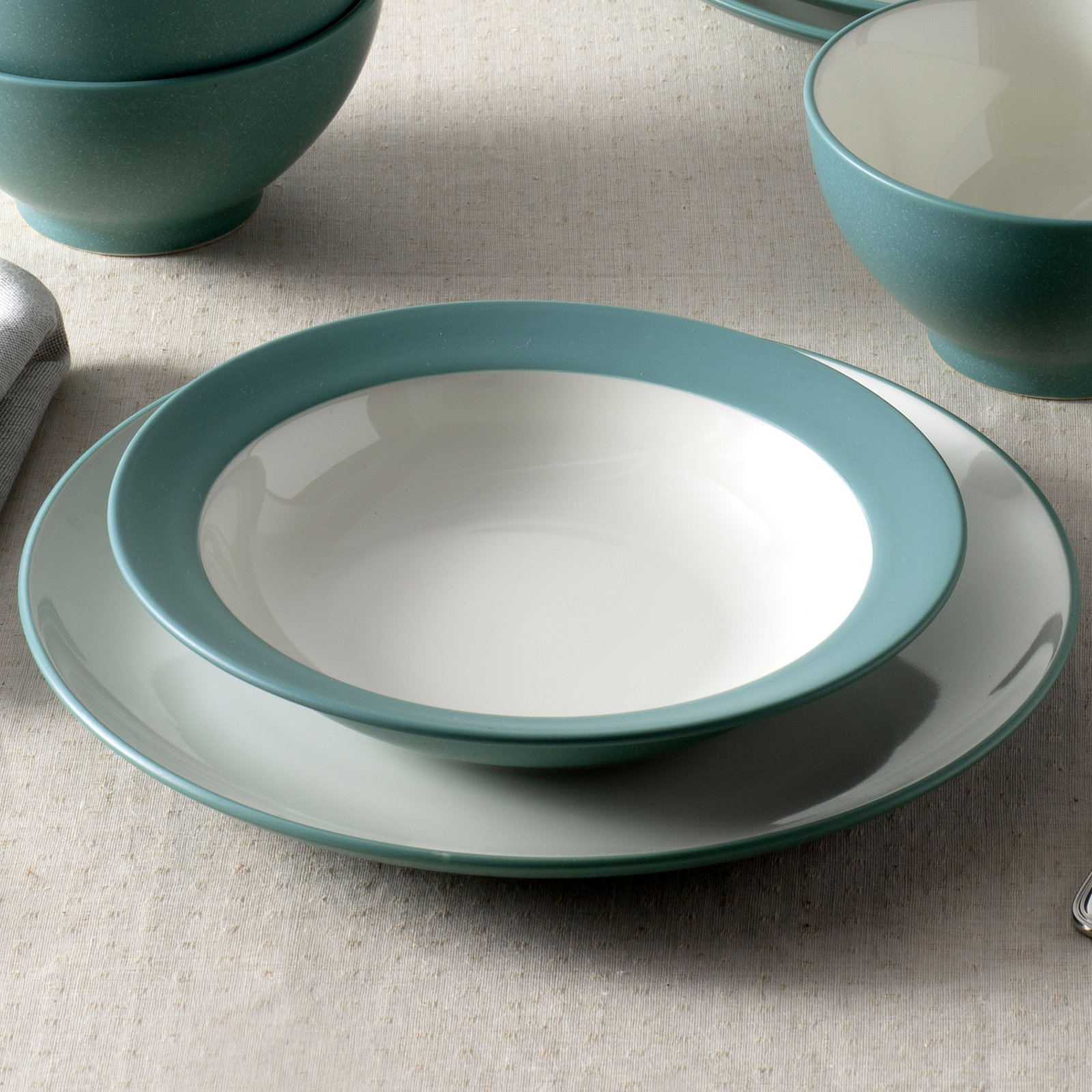 Noritake Colorwave 12-Piece Coupe Dinnerware Set, Service for 4, Turquoise