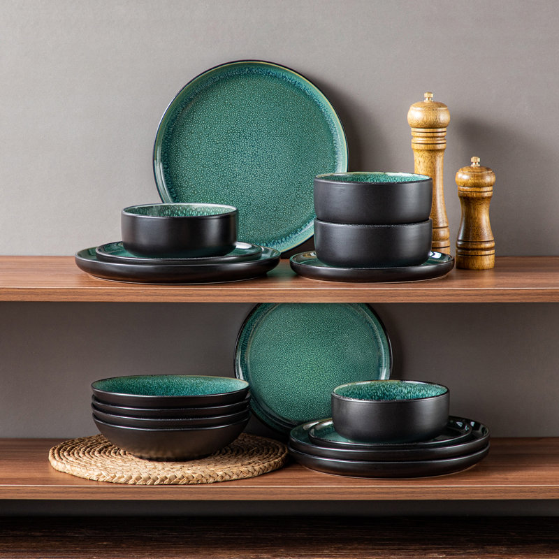 16 Piece Stoneware Dinnerware Set - Service for 4, Green
