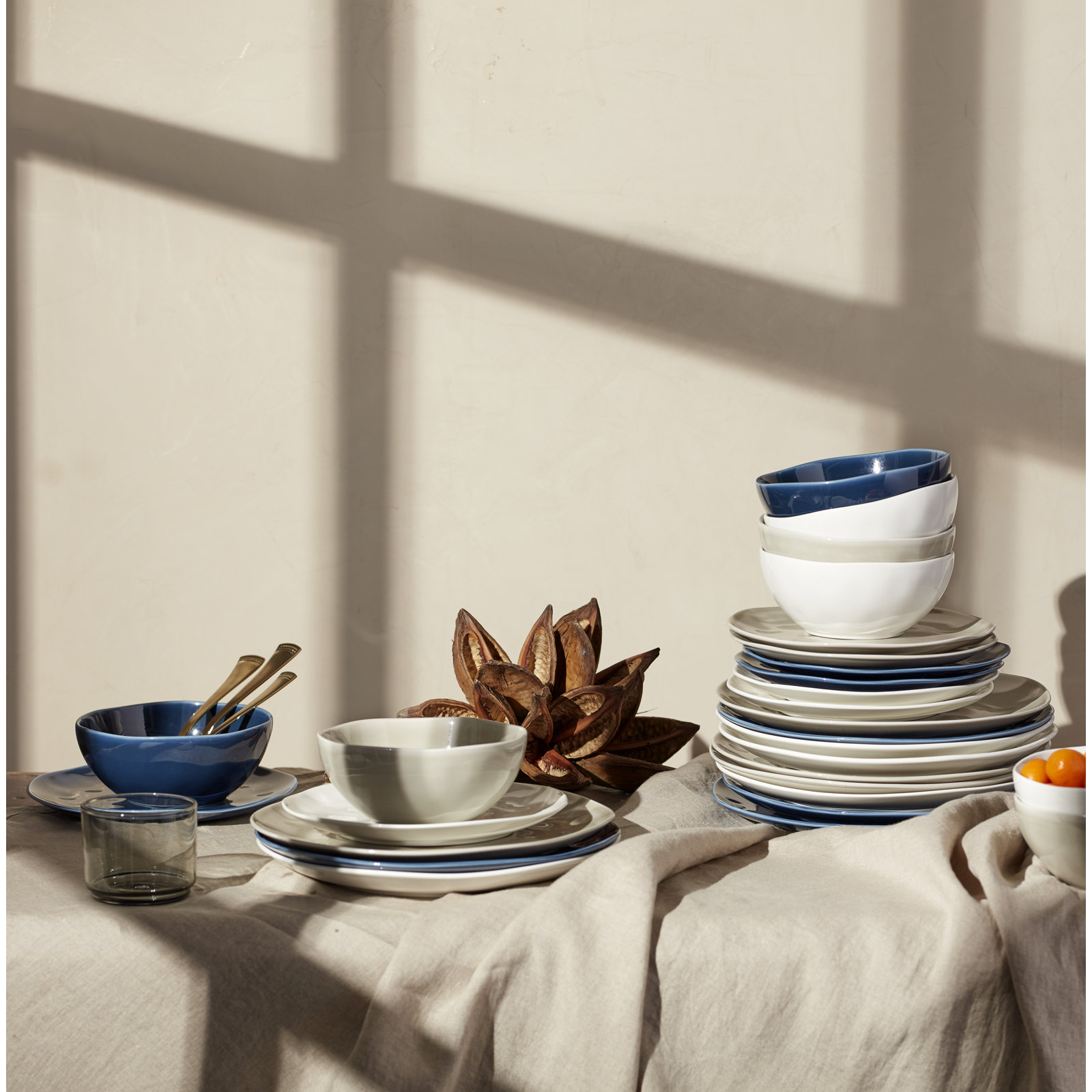 Bay Colors Blue Bay Colors 12-Piece Dinnerware Set, Gray