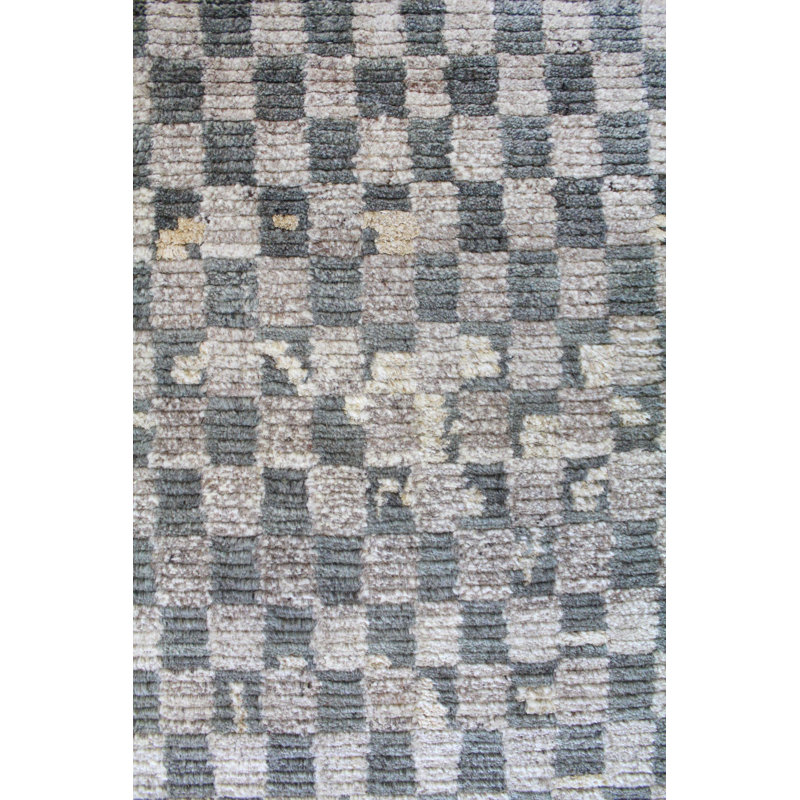 Geometric Area Rug in Green, Rectangle 8' x 10'