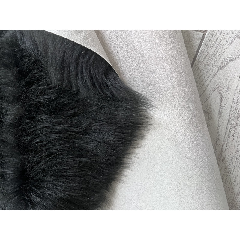 Mar Vista Faux Sheepskin Indoor Rug, Round 10'6" x 10'6"