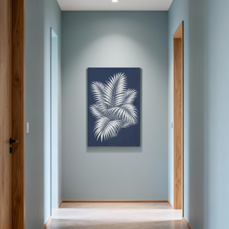 Plantes et fleurs, feuilles de palmier argentées sur fond bleu marine, H 36 po x l 24 po